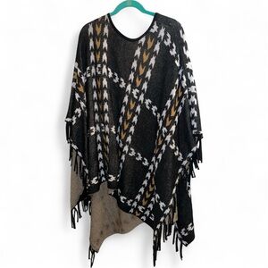 New Directions Fringed Black and Brown Patterned Shrug‎